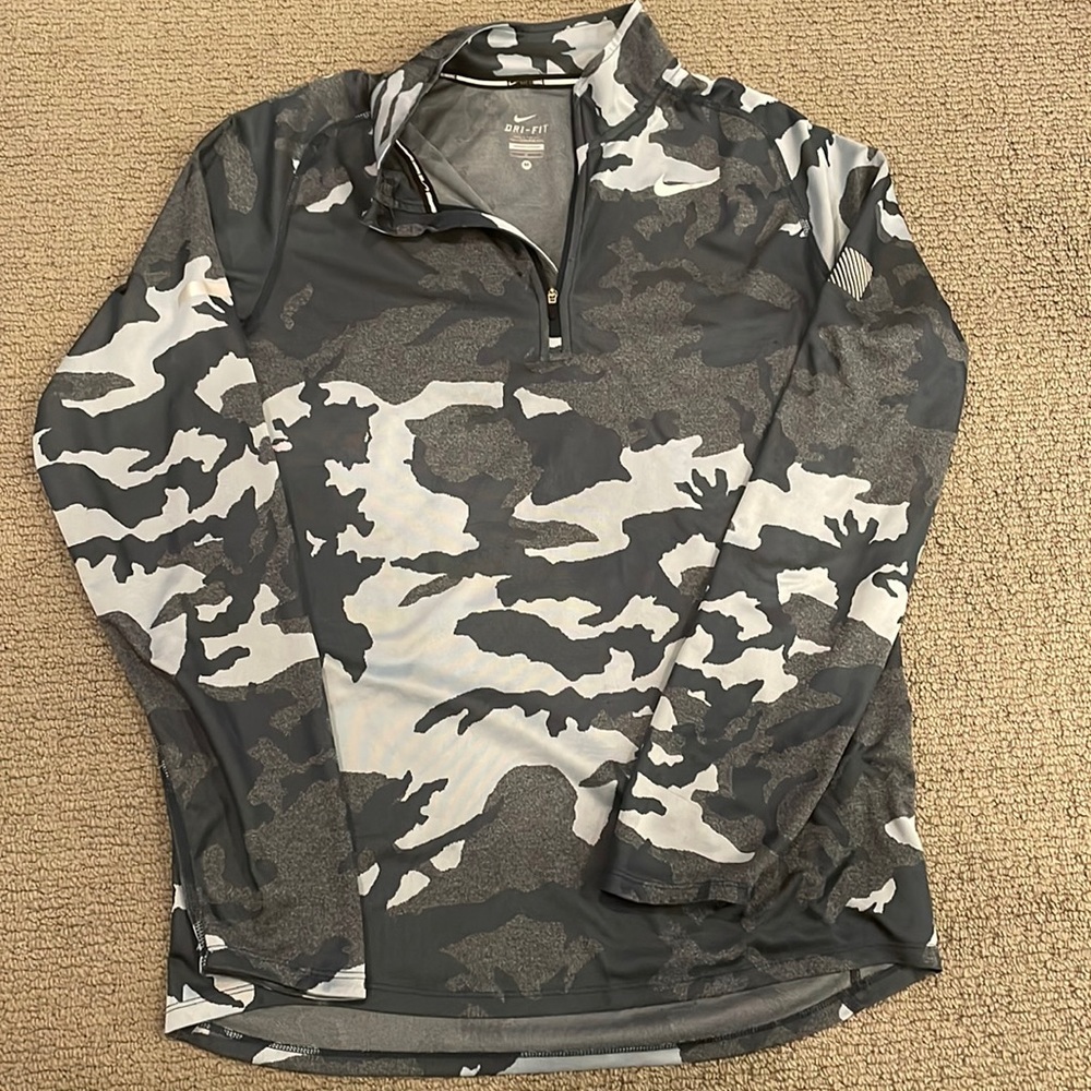 Nike dri-fit pullover in blue camo